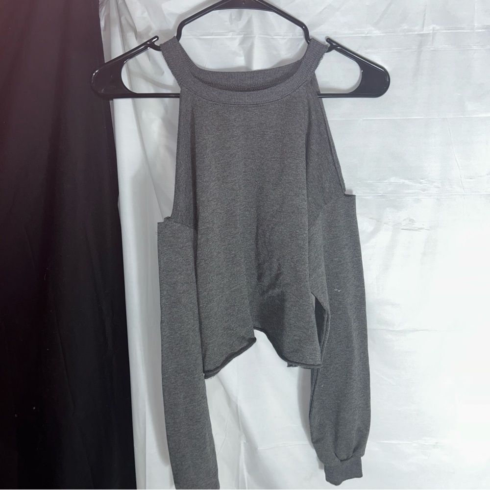 Women's Cut out Gray Long Sleeve Sweatshirt Size Small